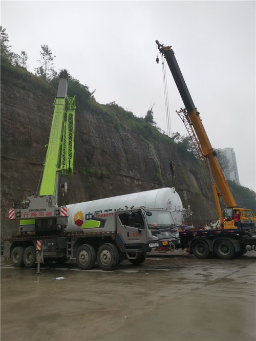 太平区“不怕风雨冻”—— 吊车的 “恶劣环境适应” 技术